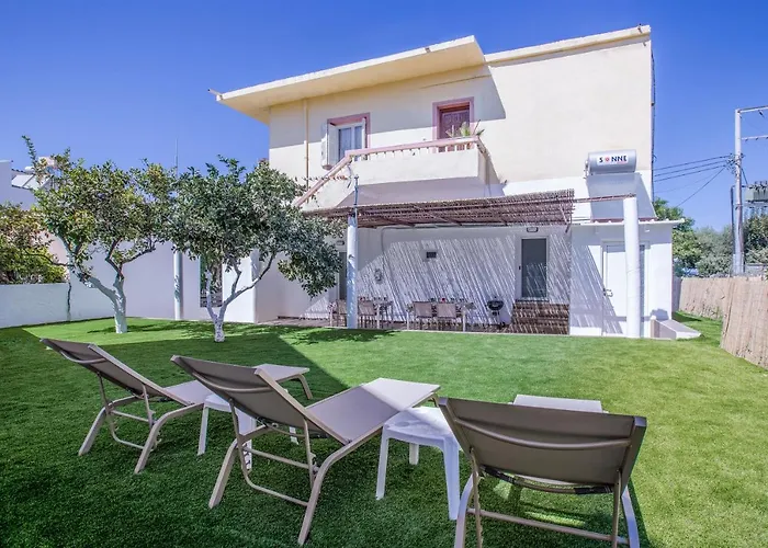 Kalyves Pearl Apartments By The Sea
